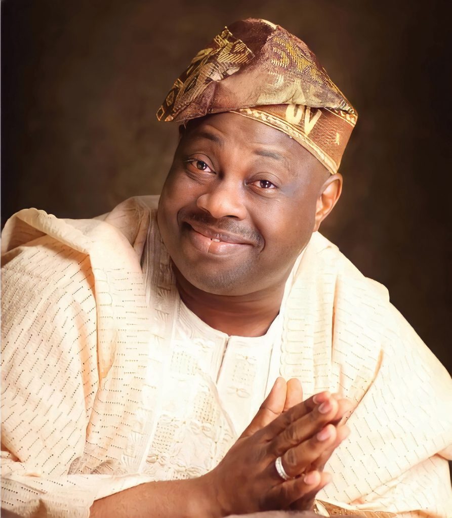 Aare Dr. Dele Momodu​